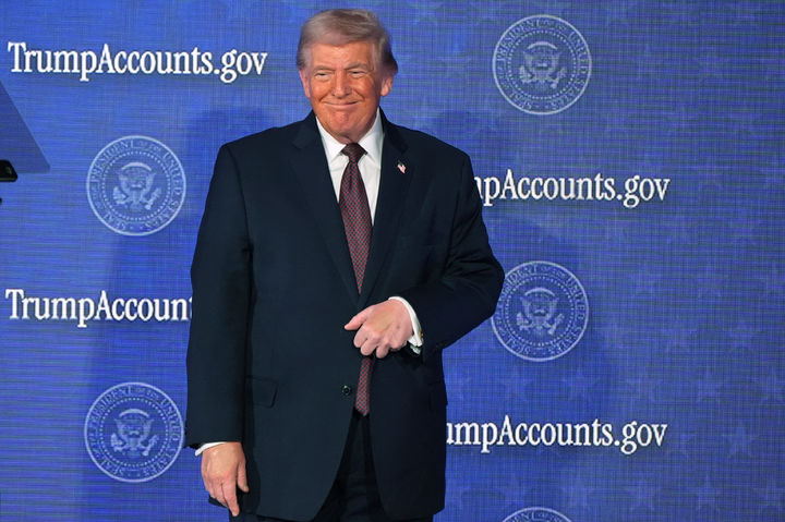 [워싱턴=AP/뉴시스]도널드 트럼프 미국 대통령이 28일(현지 시간) 미국 워싱턴DC 카네기멜론 오디터리움에서 연설하고 있다. 2026.01.29.