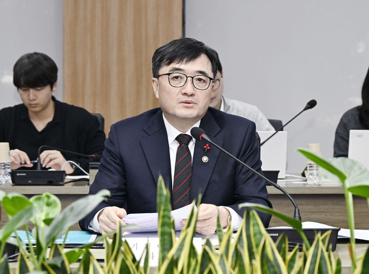 1400조 연기금, 코스닥·벤처 투자 확대한다…환위험 관리도 강화