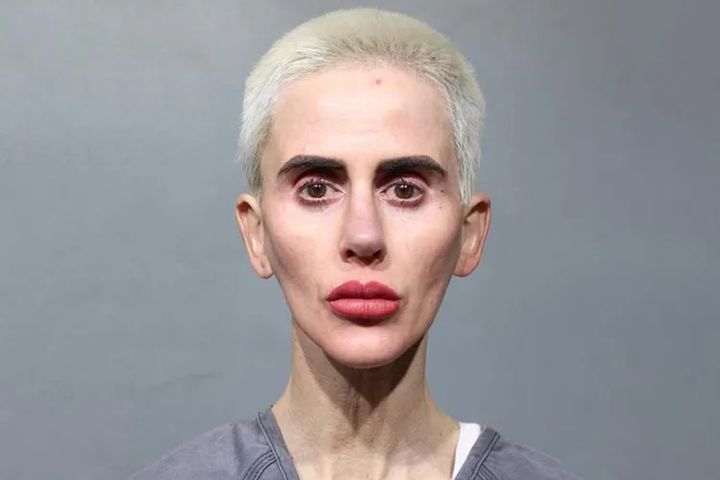 포르쉐 타고 할인점 찾아 수천 달러 절도한 美 40대 여의사