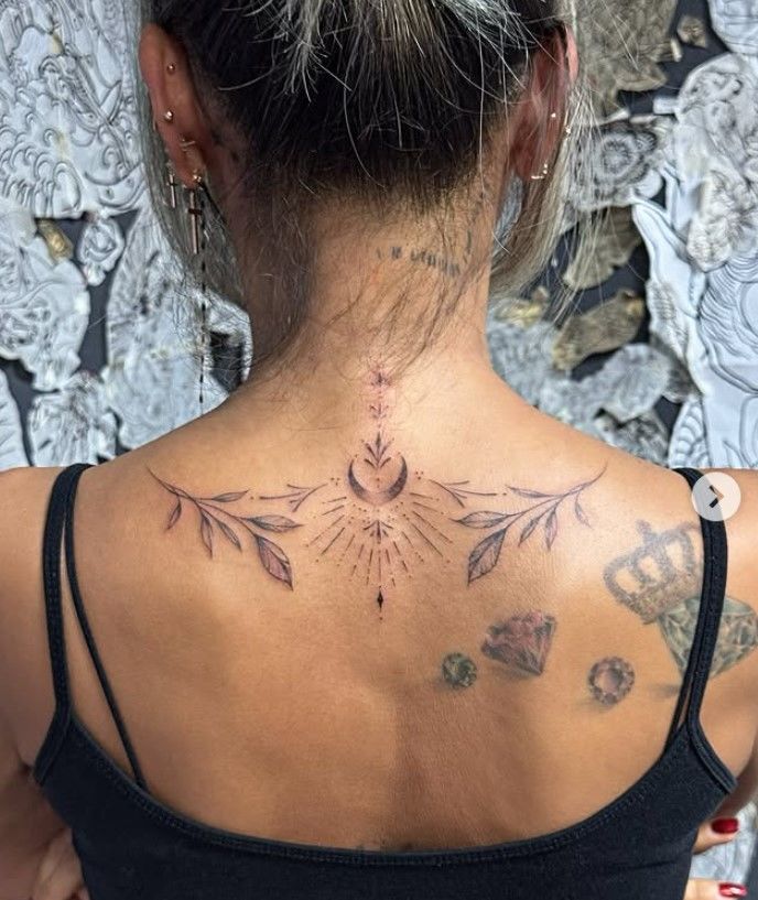 "술·담배·남자 안 해요"…김송, 온몸 뒤덮은 타투 왜?