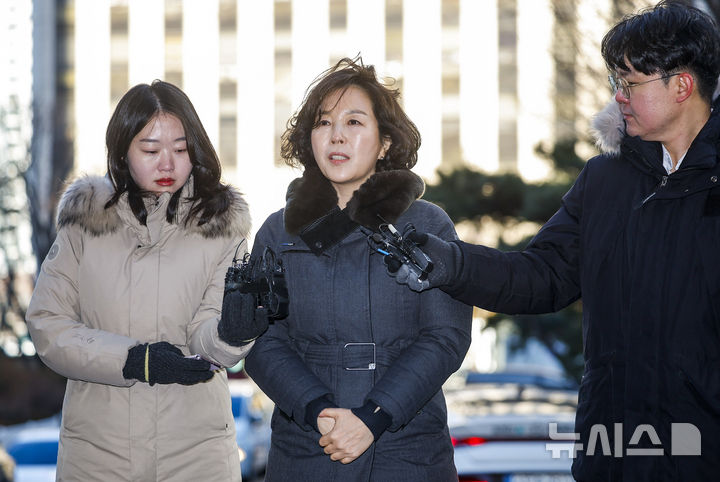 경찰, 김경 전 서울시의원 '가족기업 의혹' 내사 착수