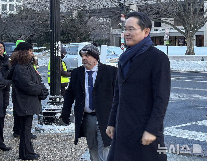 [워싱턴=뉴시스] 이윤희 특파원 = 이재용 삼성전자 회장이 28일(현지 시간) 미국 워싱턴DC 스미스소니언 국립아시아미술관에서 열린 '이건희 컬렉션 전시 기념 갈라 행사'에 참석하고 있다. 2026.01.29. sympathy@newsis.com