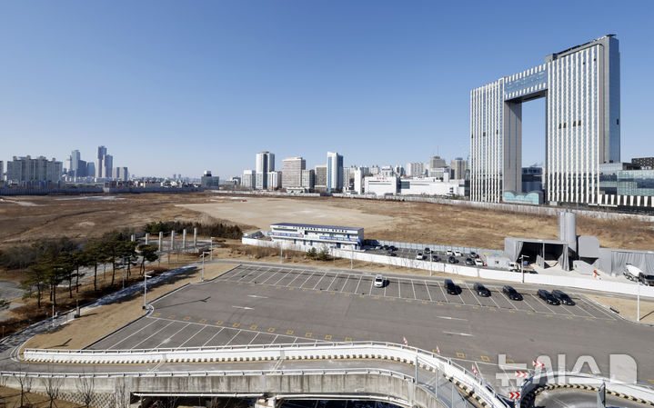 "공급 확대 의지 읽히지만 정비사업 빠져…집값 안정효과는 제한적"