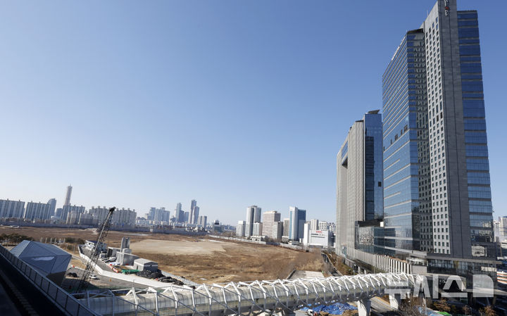 정부 "용산·과천·성남 등 신규 공급지 주변 투기성 토지거래 엄정 대응"