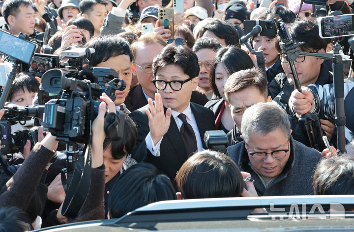 민주 '한동훈 제명 의결'에 "野, 尹 대한 정치적 충성 경쟁"