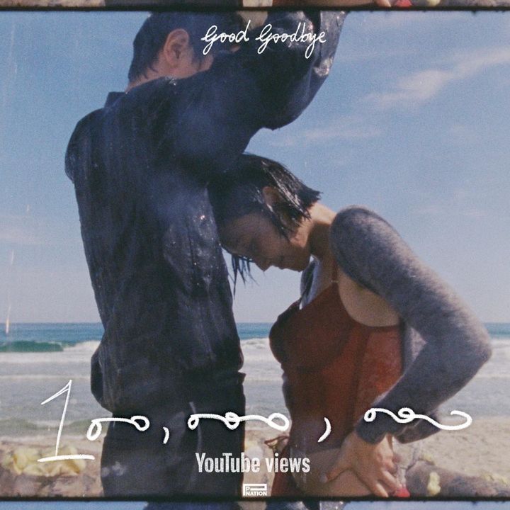 [서울=뉴시스] 화사 '굿 굿바이(Good Goodbye)' 뮤비 1억뷰 축전. (사진 = 피네이션 제공) 2026.01.30. photo@newsis. *재판매 및 DB 금지