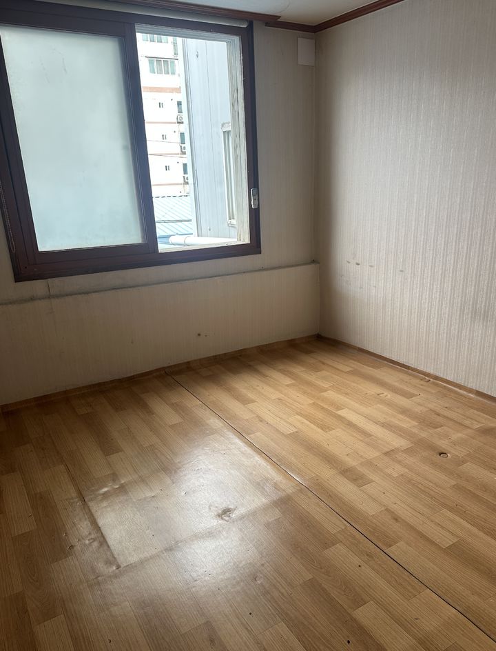 청사 내 '개인 전용 쑥뜸방' 만든 부산 북구청장