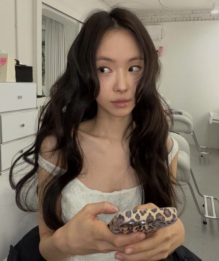 [서울=뉴시스] 배우 손나은. (사진=손나은 인스타그램 캡처) 2026.01.30. photo@newsis.com *재판매 및 DB 금지