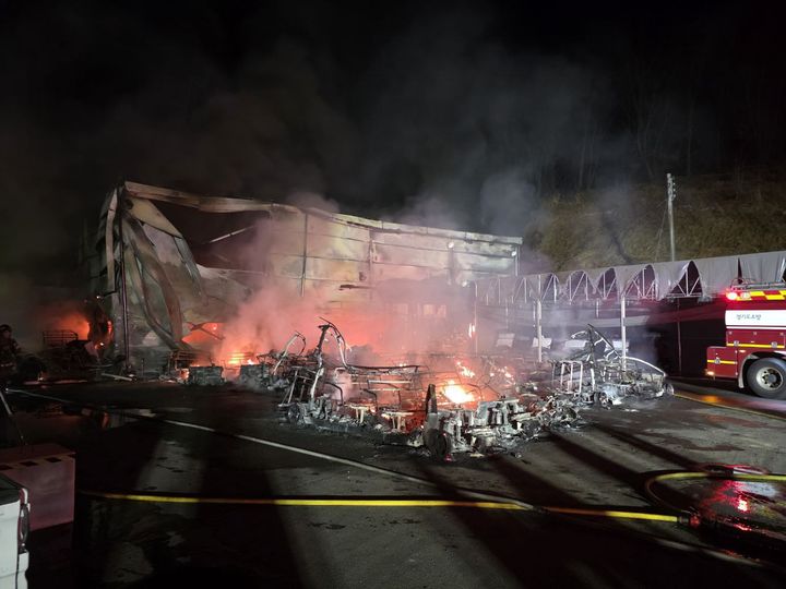 [안성=뉴시스] 화재 현장. (사진=경기도소방재난본부 제공) 2026.01.30. photo@newsis.com *재판매 및 DB 금지