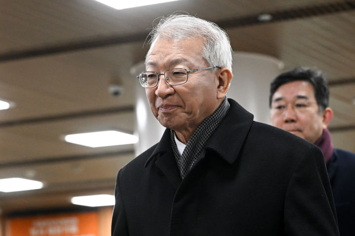 대법원장의 재판 개입, 1·2심 '정반대 논리'…직권남용 유무죄 갈려