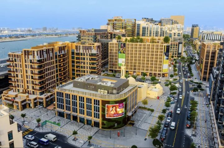 [뉴시스] 두바이가 세계 최초로 '금으로 포장된 거리'를 조성하는 초대형 프로젝트를 추진한다. (사진=SNS 갈무리) *재판매 및 DB금지 *재판매 및 DB 금지