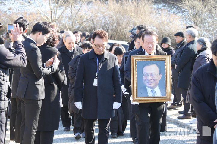 故이해찬 전 총리 영면…"민주주의 거목" "정신 계승할 것"(종합)