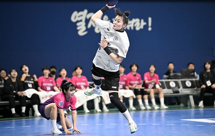 [서울=뉴시스] 여자 핸드볼 삼척시청의 김보은. (사진=한국핸드볼연맹 제공) 2026.01.31. photo@newsis.com *재판매 및 DB 금지