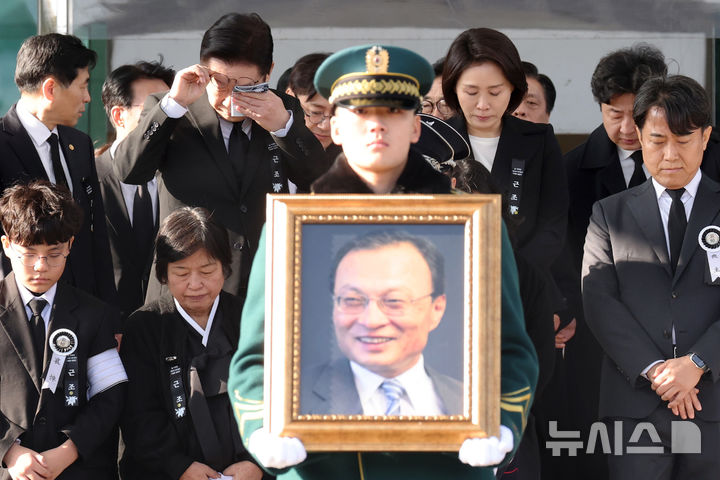 이재명 대통령, 이해찬 전 총리 영결식 참석…마지막 길 배웅 [뉴시스Pic]