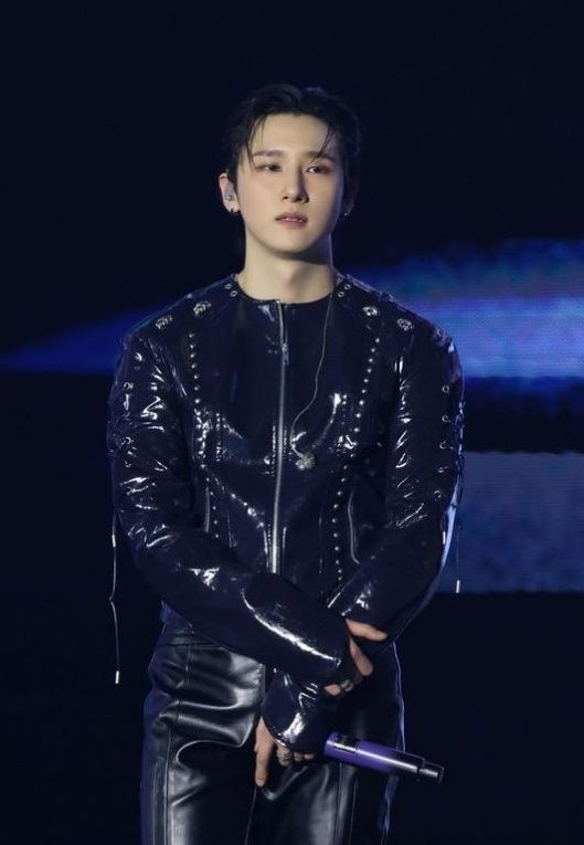 아이엠, 무대 위 삭발의 미학…몬스타엑스, '생의 공동체'가 되다