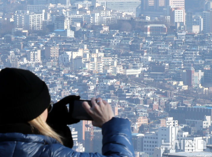 與 "국힘, 언어해독 능력 의심" 野 "주택 소유자 협박"…李 '부동산 SNS 글' 공방