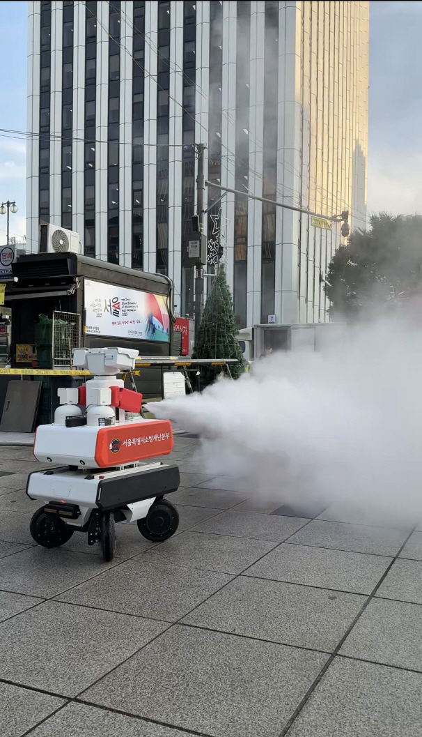 [서울=뉴시스]전통시장 AI화재순찰로봇. 2026.02.02. (사진=서울시 소방재난본부 제공) *재판매 및 DB 금지