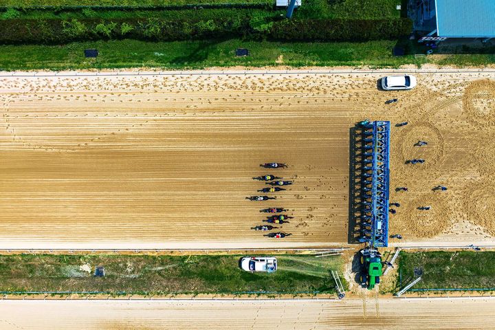 [부산=뉴시스] 렛츠런파크 부산경남의 경주 모습. (사진=한국마사회 부산경남지역본부 제공) 2026.02.02. photo@newsis.com *재판매 및 DB 금지