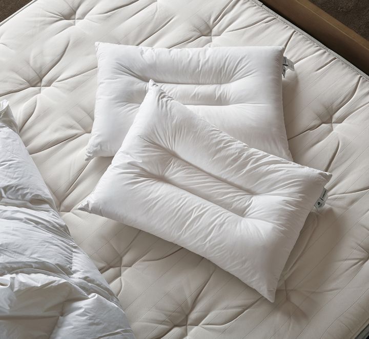 [서울=뉴시스]시몬스, ‘시즌브리즈 울 필로우’ 출시.(사진=시몬스 제공) 2026.02.02. photo@newsis.com *재판매 및 DB 금지