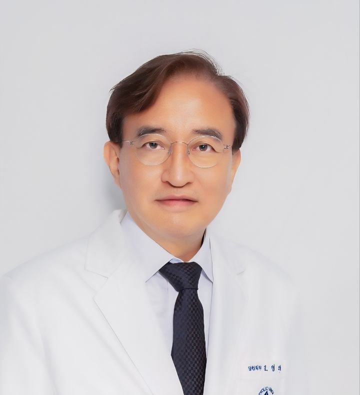 [서울=뉴시스] 제16회 윤광열 의학상 수상자 조명래 대구가톨릭대학교 의과대학 교수 (사진=부채표 가송재단 제공) 2026.02.02. photo@newsis.com *재판매 및 DB 금지