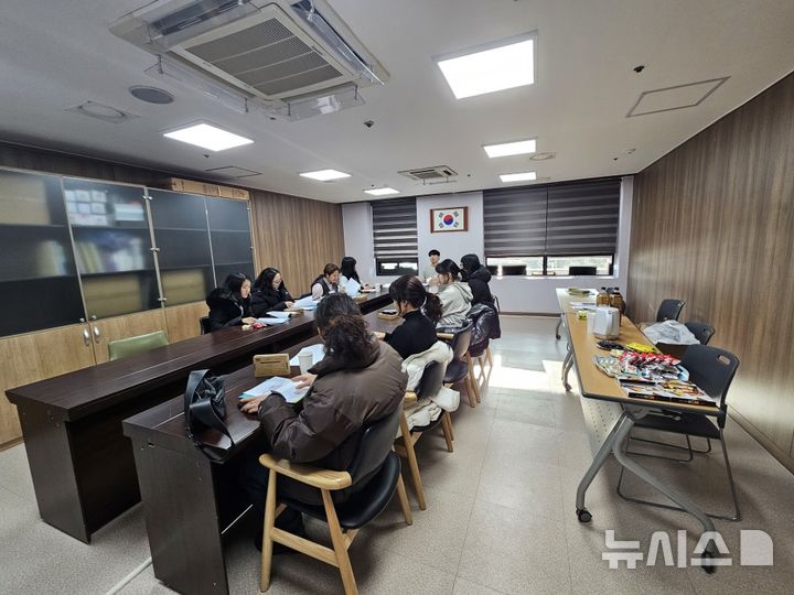 [군포=뉴시스] 군포시가 문화 이용권 활성화 간담회를 열고 있다. (사진=군포시 제공).2026.02.02. photo@newsis.com