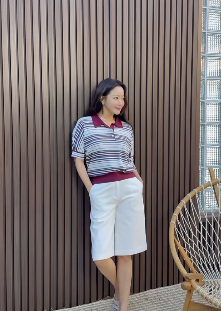 [서울=뉴시스] 베우 김희선. (사진=김희선 인스타그램 캡처) 2026.02.02. photo@newsis.com *재판매 및 DB 금지