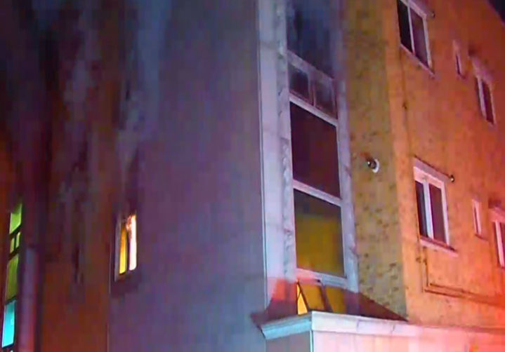 군산 다세대주택서 불…1명 다치고 3명 대피·구조