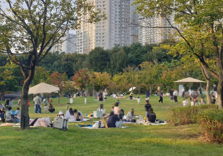 [수원=뉴시스] 광교호수공원. (사진=수원시 제공) 2026.02.03. photo@newsis.com *재판매 및 DB 금지