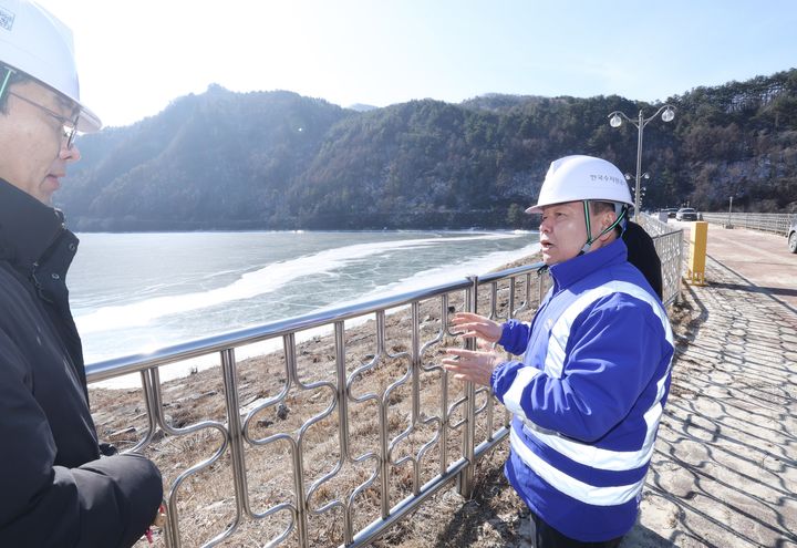 수자원공사 사장, 강원 지역 '메마른 겨울' 점검 나섰다