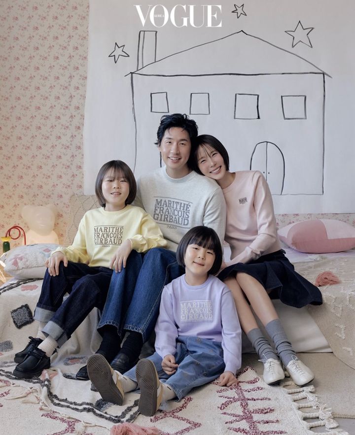 '마이큐♥' 재혼 김나영, 첫 가족사진 공개 "우리 가족"
