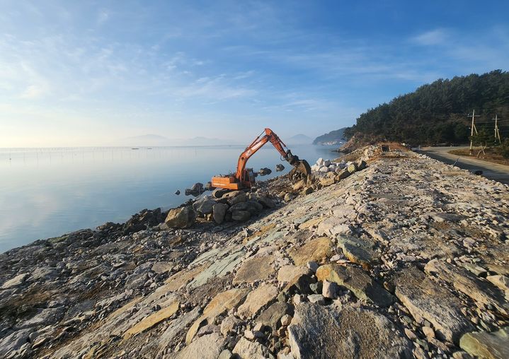 [무안=뉴시스] 완도 세동지구 방조제 개보수사업. (자료사진 = 전남도 제공). 2026.02.03. photo@newsis.com *재판매 및 DB 금지