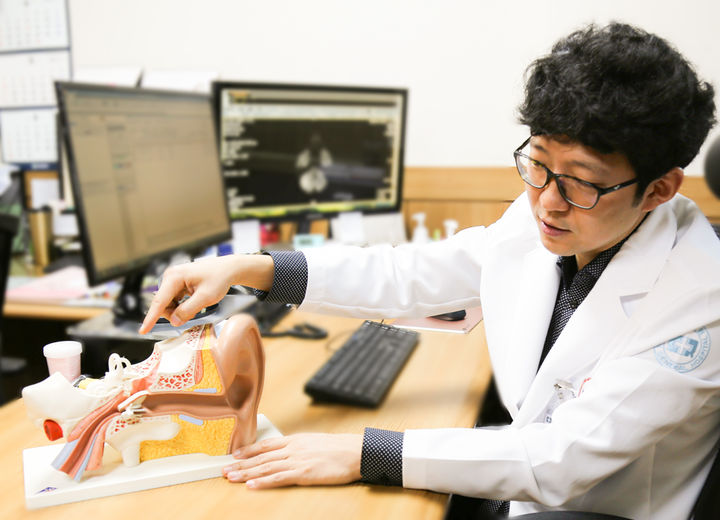 [서울=뉴시스] 4일 의료계에 따르면 소뇌 부위에 혈류 장애가 생기면 마비도 없고, 손과 발에도 힘 빠짐 없이 어지럼증만 나타나기 쉽다. (사진=세란병원 제공) 2026.02.03. photo@newsis.com *재판매 및 DB 금지