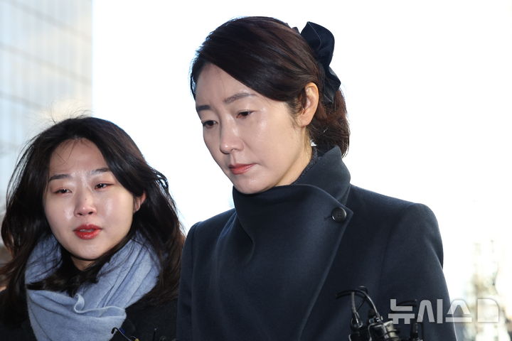 김경 "강선우 요구" vs 강선우 "사실무근"…'쪼개기 후원'도 진실공방