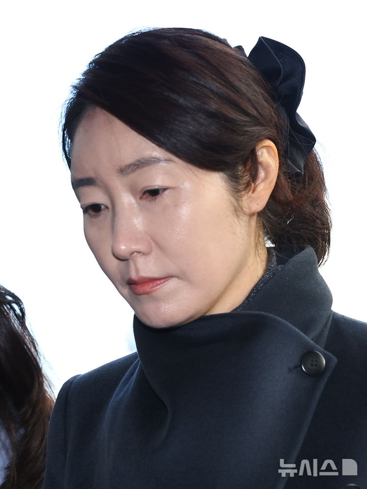 與 "강선우 체포동의안 24일 본회의 처리 예정"