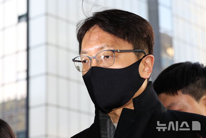 '국회 위증 혐의' 박대준 전 쿠팡 대표 경찰 출석… "성실하게 조사 받겠다" [뉴시스Pic]