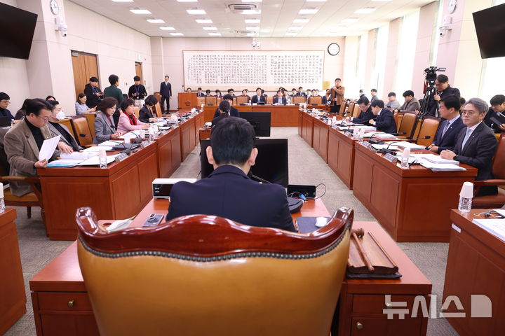 법사위 소위, '3차 상법 개정안' 더 논의키로…"늦어도 3월 처리"