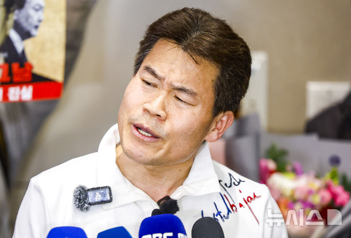 전한길 "'尹어게인 반대' 장동혁 입장인가…3일 안에 답하라"