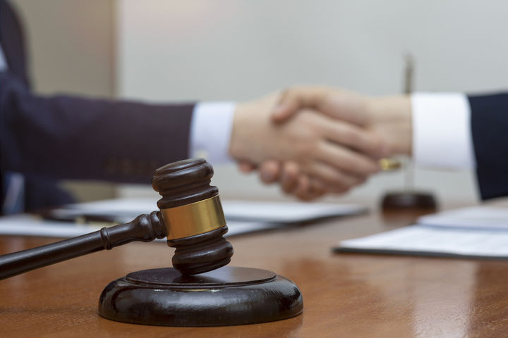 부산 변호사 1200명 돌파, 치열한 '밥그릇 전쟁'