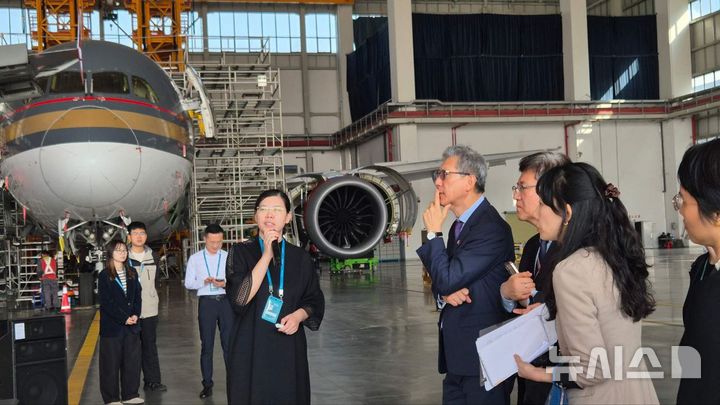 盧주중대사, '무관세' 中하이난 찾아 한·중 협력 모색