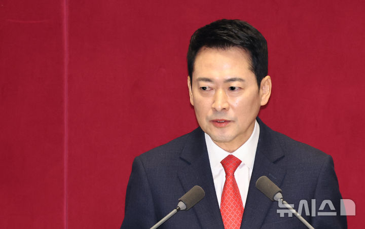 [서울=뉴시스] 김금보 기자 = 장동혁 국민의힘 대표가 4일 오전 서울 여의도 국회에서 열린 제432회국회(임시회) 제3차 본회의에서 국정에 관한 교섭단체 대표연설을 하고 있다. 2026.02.04. kgb@newsis.com