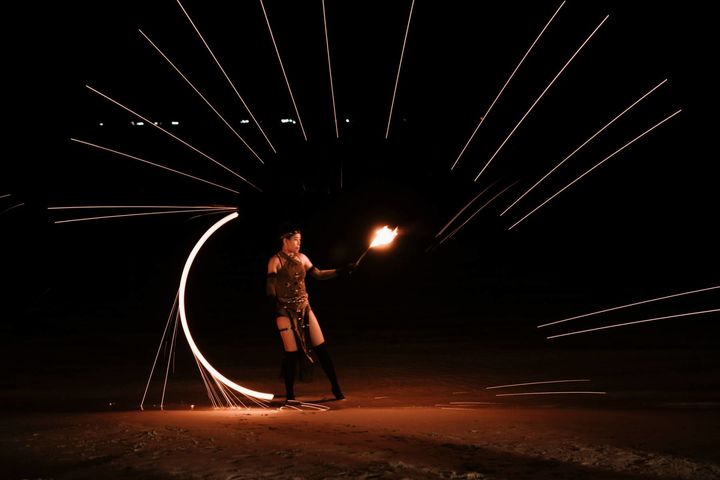 스프링 BBQ 나이트 파이어 댄스. (사진=프리미어 빌리지 푸꾸옥 리조트) *재판매 및 DB 금지