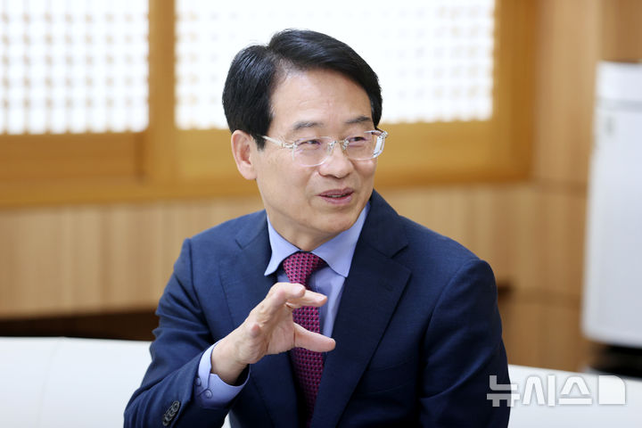 [강진=뉴시스]강진원 강진군수. (사진=강진군제공)