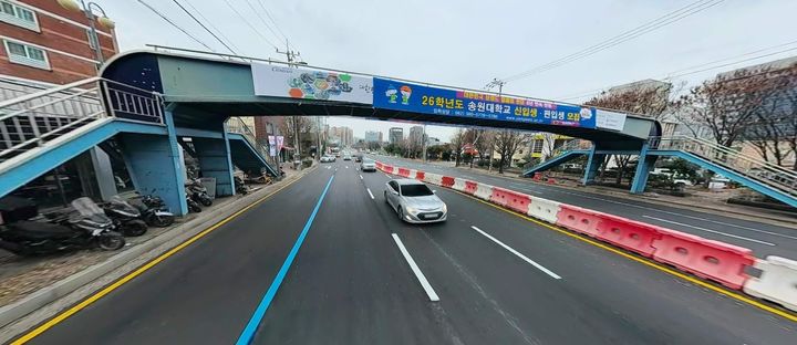 [광주=뉴시스] 지난 2025년 12월 촬영된 광주 동구 서석동 도내기육교. (사진 = 다음 로드뷰 캡쳐). photo@newsis.com *재판매 및 DB 금지