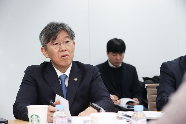 국토 1차관, 도심 주택공급 7대 과제 점검…수도권 공공분양 2.9만호 추진