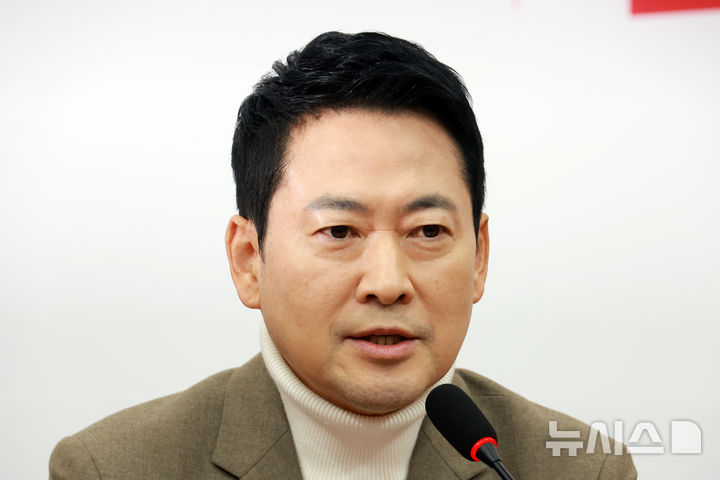 장동혁 "내일까지 제게 사퇴·재신임 요구하면 곧바로 전 당원 투표 실시"