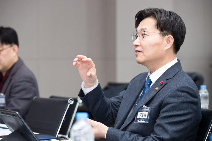 [서울=뉴시스] 구혁채 과학기술정보통신부 제1차관이 5일 서울 강남구 한국과학기술회관에서 열린 '차세대 이차전지 라운드테이블 미팅'에서 발언하고 있다. (사진=과학기술정보통신부 제공) 2026.02.05. photo@newsis.com *재판매 및 DB 금지