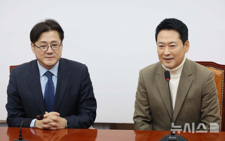 장동혁 "영수회담 이루어지길" 홍익표 "정부·국회가 함께할 수 있는 것 살피겠다" [뉴시스Pic]