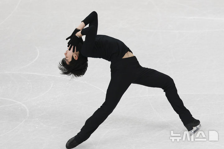 [밀라노=뉴시스] 김근수 기자 = 피겨스케이팅 차준환이 5일(현지 시간) 이탈리아 밀라노 아이스 피겨스케이팅 아레나에서 훈련을 하고 있다. 2026.02.05. ks@newsis.com