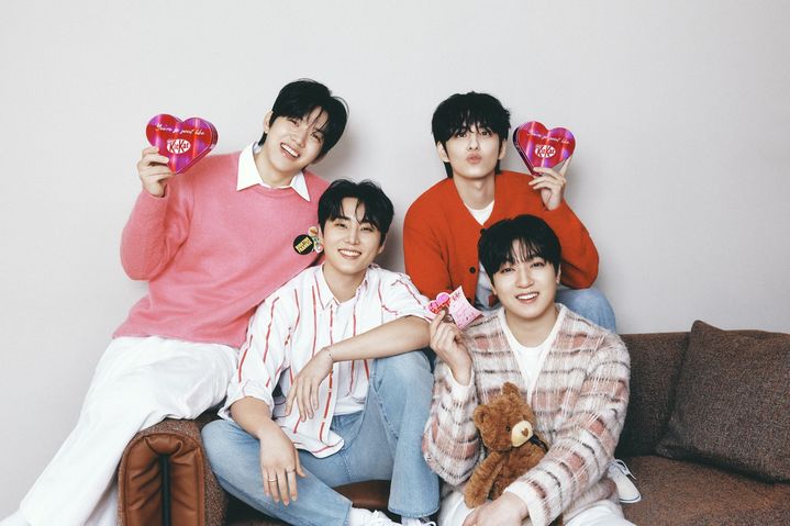 [서울=뉴시스] 네슬레코리아 킷캣, DAY6와 함께한 밸런타인데이 시즌 캠페인 공개.(사진=네슬레코리아 제공) *재판매 및 DB 금지