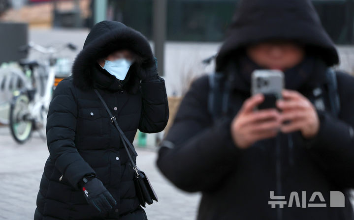 충북 강추위 이어져…한낮에도 영하권